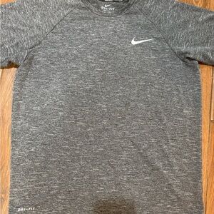 Nike swim active Shirt - men’s medium